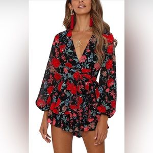 AIMCOO Women's Floral Print Deep V-Neck Romper
